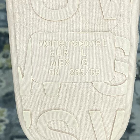 New Baby Pink Fluffy  Slip-on Slippers by Comfy Essentials - Picture 4 of 5